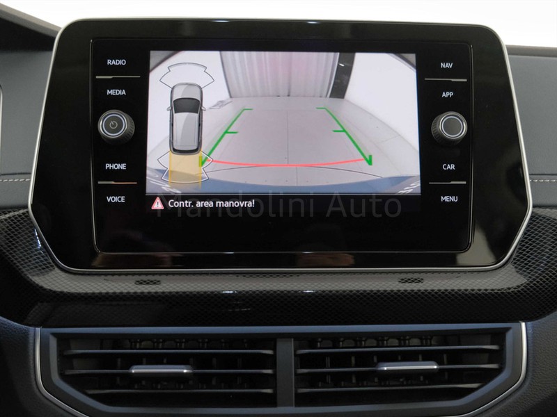 25 - Volkswagen T-Cross 1.0 tsi 115cv style