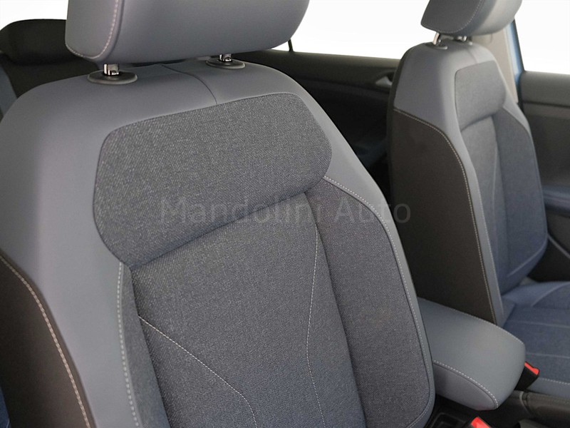 31 - Volkswagen T-Cross 1.0 tsi 115cv style