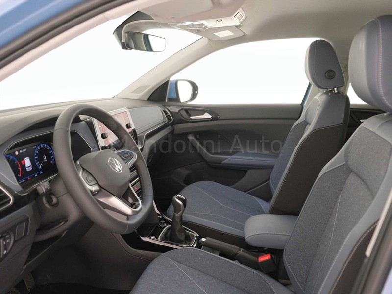 37 - Volkswagen T-Cross 1.0 tsi 115cv style