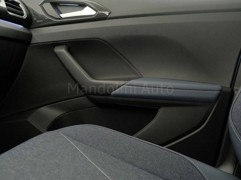 31 - Volkswagen T-Cross 1.0 tsi 115cv style dsg