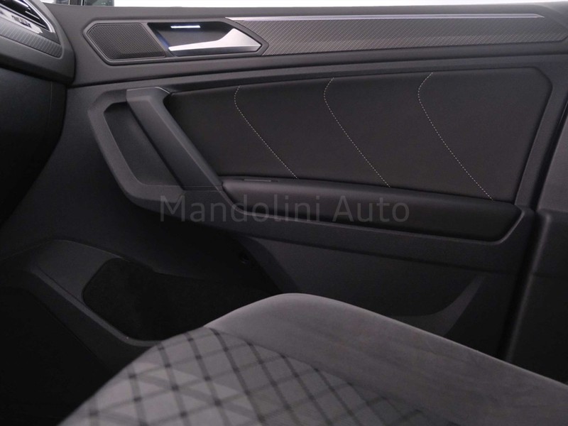 31 - Volkswagen Tiguan 1.5 tsi act 150cv r-line dsg