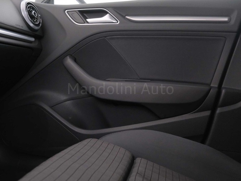 13 - Audi A3 sedan 30 1.6 tdi 116cv s tronic