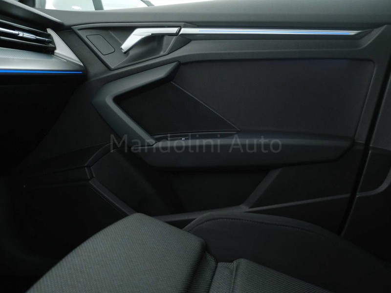 13 - Audi A3 sportback 35 2.0 tdi s line edition s tronic