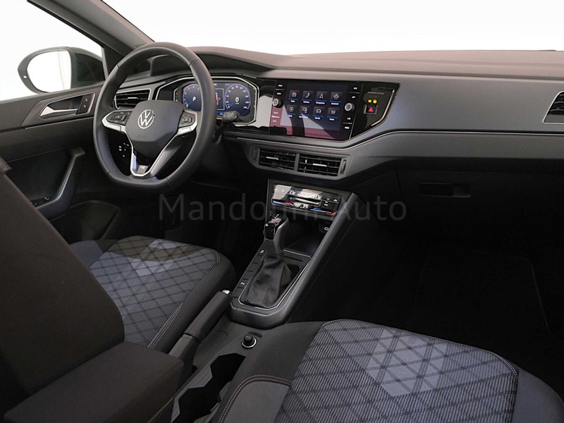 7 - Volkswagen Taigo 1.0 tsi 115cv r-line dsg