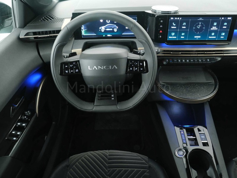 7 - Lancia Ypsilon 1.2 mhev 110cv lx e-dct