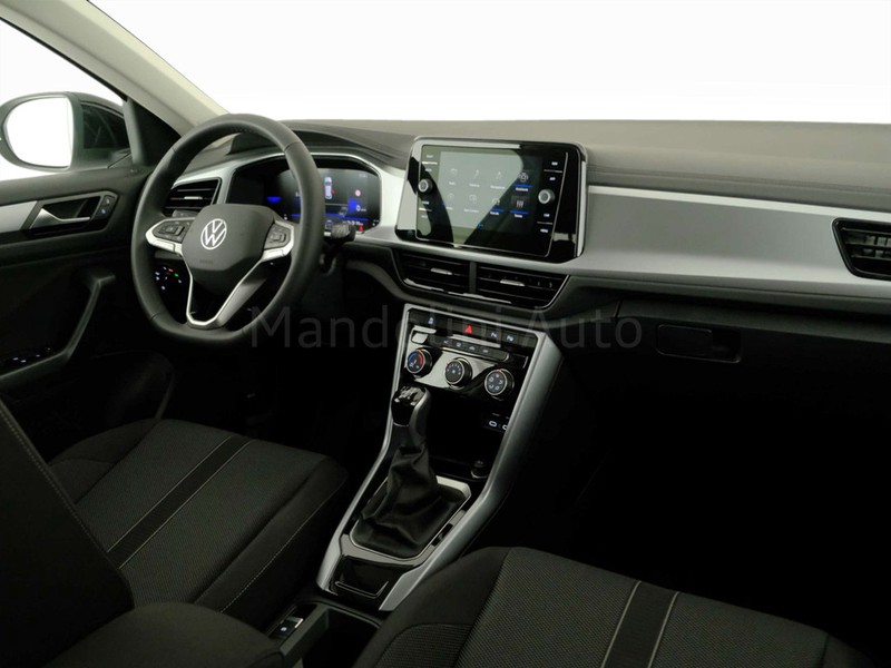 7 - Volkswagen T-Roc 1.0 tsi 115cv edition plus