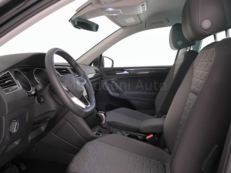 31 - Volkswagen Tiguan 2.0 tdi scr 150cv life dsg