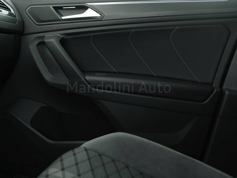 31 - Volkswagen Tiguan 1.5 tsi act 150cv r-line dsg