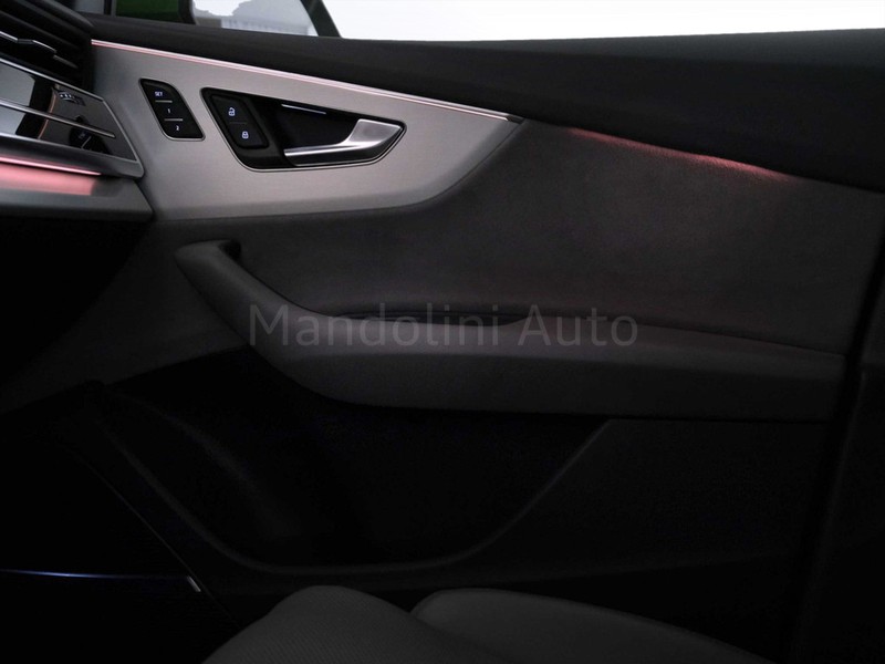 13 - Audi Q8 55 3.0 v6 tfsi e sport quattro tiptronic