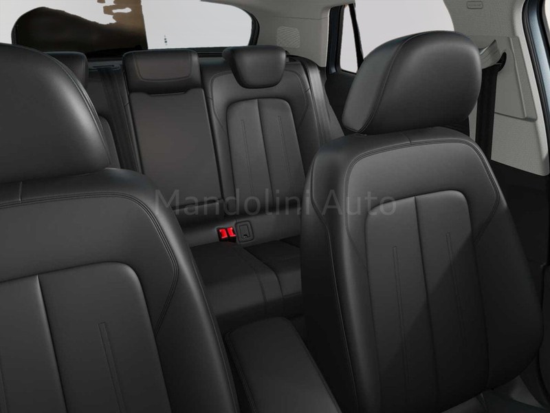 7 - Audi Q2 35 2.0 tdi business advanced quattro s tronic