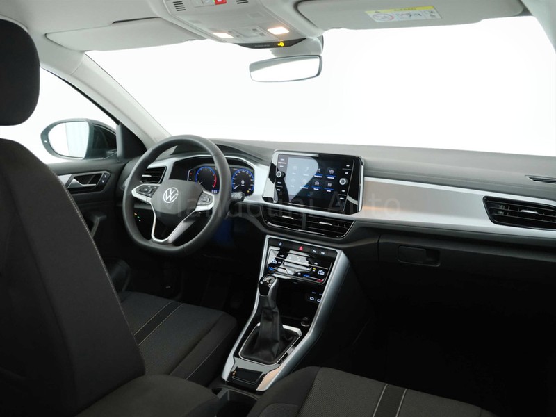 7 - Volkswagen T-Roc 1.0 tsi 115cv sport