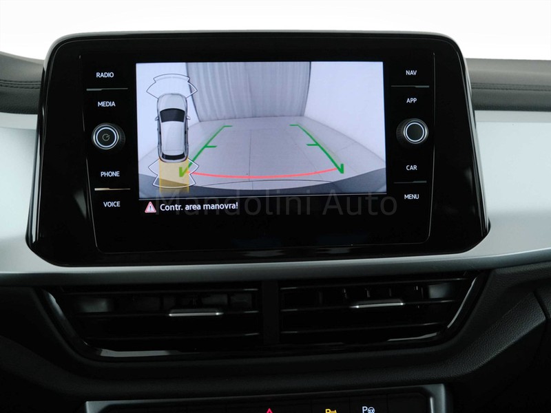 19 - Volkswagen T-Roc 1.0 tsi 115cv sport