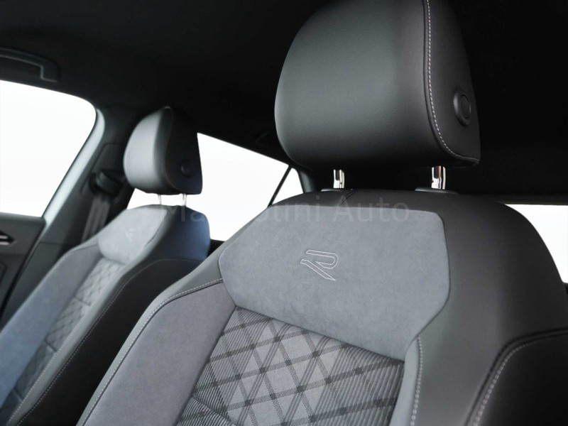 37 - Volkswagen T-Roc 1.0 tsi 110cv r line