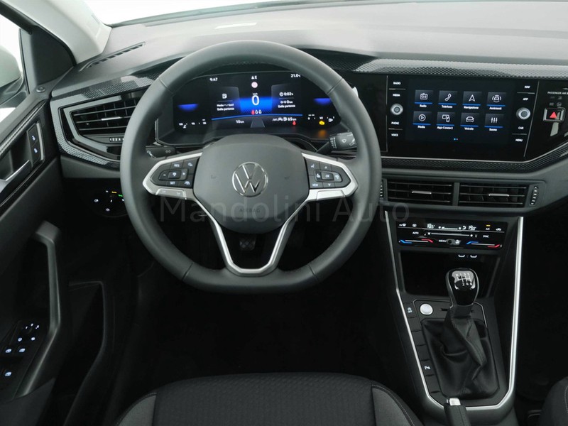7 - Volkswagen Taigo 1.0 tsi 115cv life