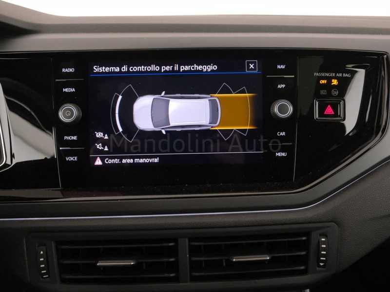 19 - Volkswagen Taigo 1.0 tsi 110cv r-line