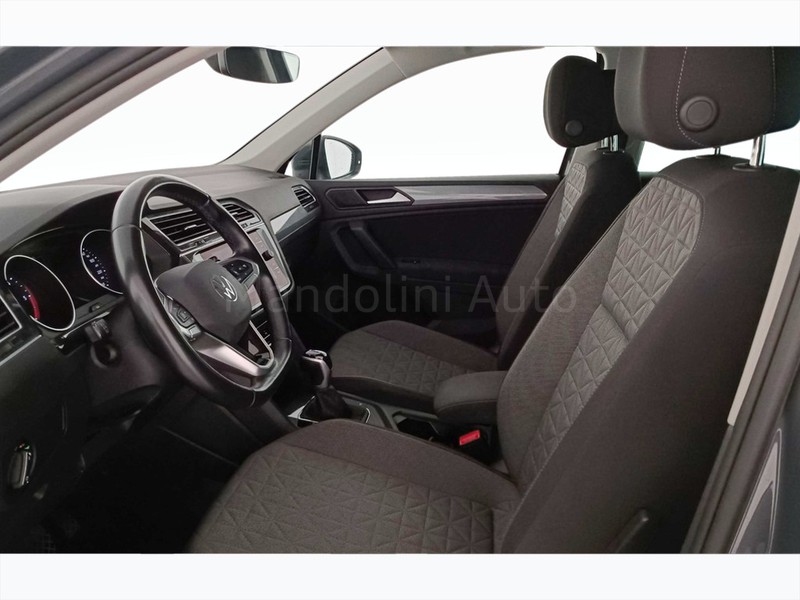 31 - Volkswagen Tiguan 2.0 tdi scr 150cv life dsg