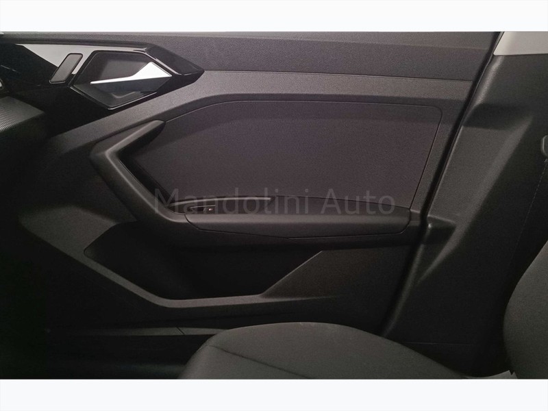 13 - Audi A1 sportback 30 1.0 tfsi 110cv admired s tronic