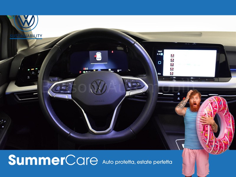7 - Volkswagen Golf 1.0 etsi evo 110cv life dsg