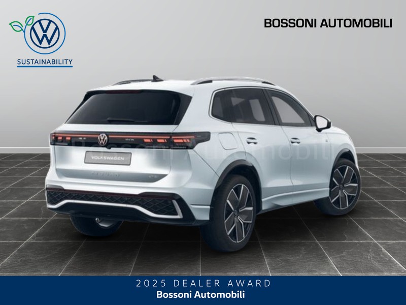 7 - Volkswagen Tiguan 1.5 etsi act 150cv edition plus dsg