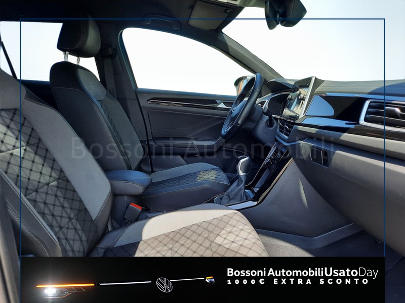 7 - Volkswagen T-Roc 1.5 tsi act r line