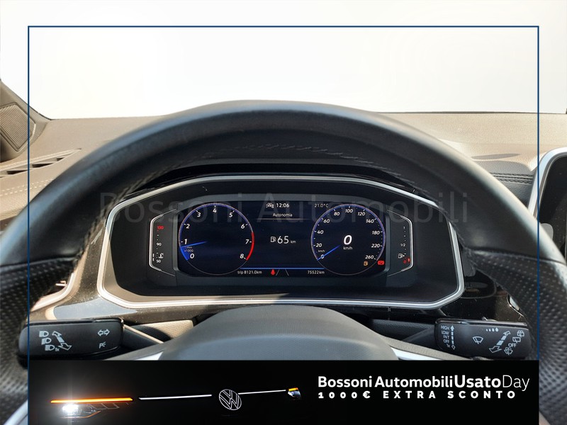 13 - Volkswagen T-Roc 1.5 tsi act r line