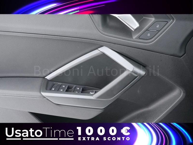 13 - Audi Q3 35 2.0 tdi s line edition s tronic