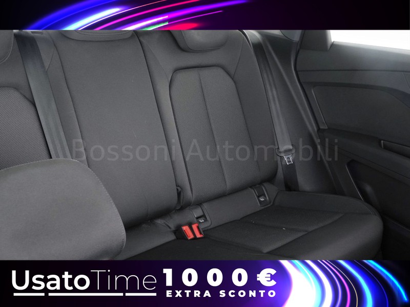 19 - Audi Q4 e-tron sportback e-tron 40 business
