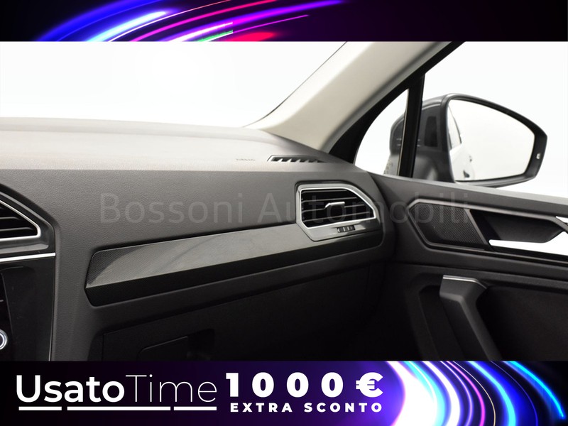 25 - Volkswagen Tiguan 2.0 tdi scr 150cv life dsg