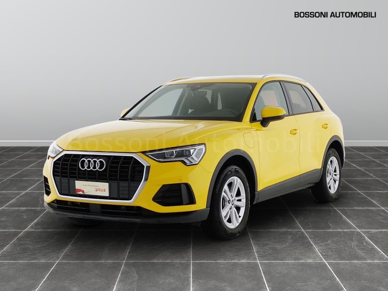 1 - Audi Q3 45 1.4 tfsi e business s tronic