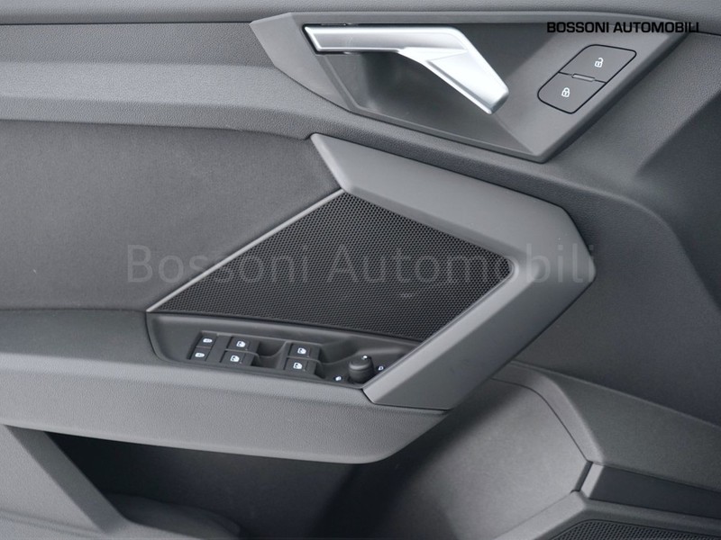 13 - Audi A3 sportback 35 2.0 tdi business advanced s tronic