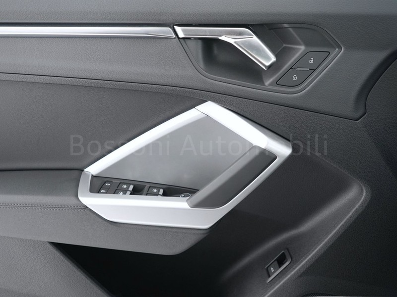 13 - Audi Q3 sportback 35 1.5 tfsi evo2 s line edition s tronic