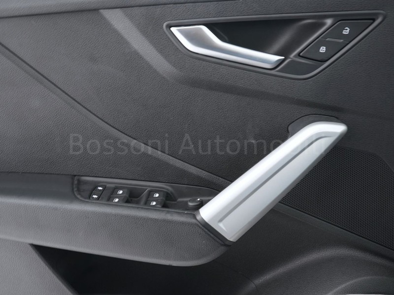 13 - Audi Q2 30 2.0 tdi s line edition s tronic