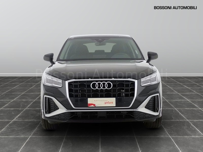 13 - Audi Q2 35 2.0 tdi s line edition s tronic
