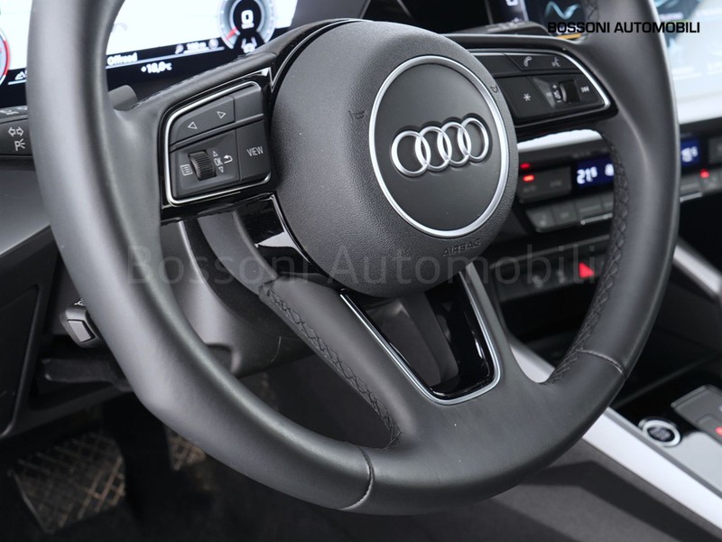 25 - Audi A3 sportback 30 2.0 tdi business advanced s tronic