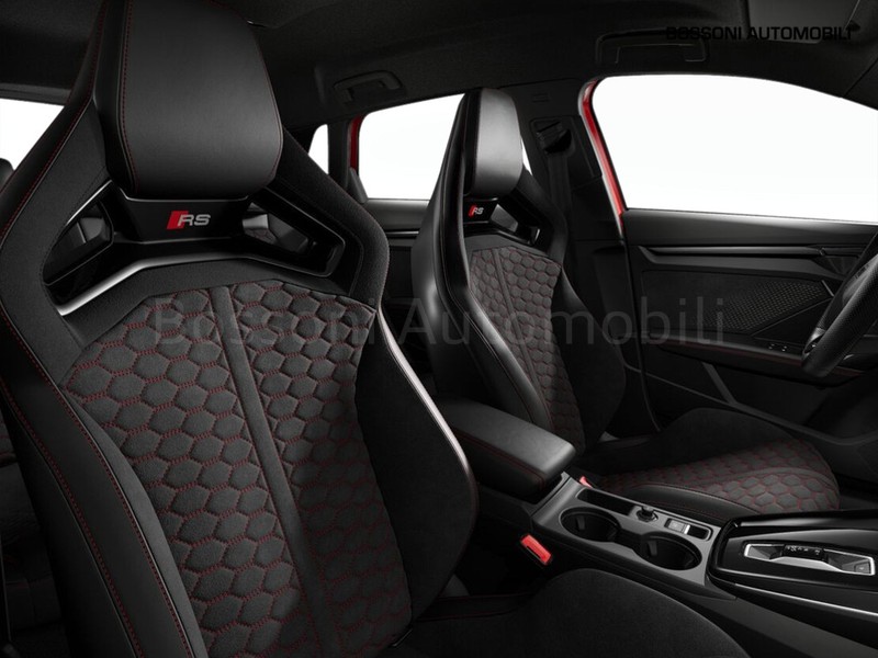 7 - Audi RS3 sportback 2.5 tfsi quattro