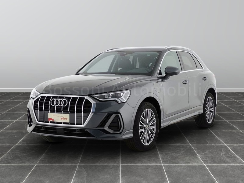 1 - Audi Q3 45 1.4 tfsi e s line edition s tronic