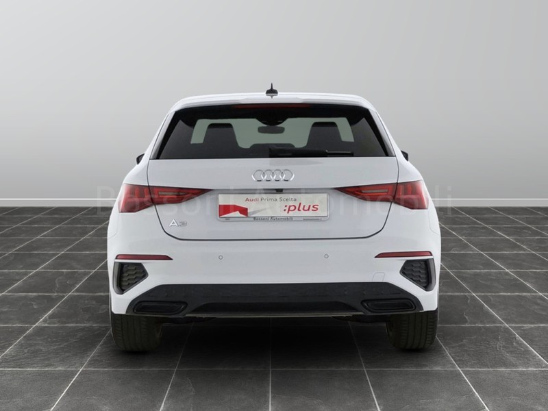 13 - Audi A3 sportback 45 1.4 tfsi e s line edition s tronic