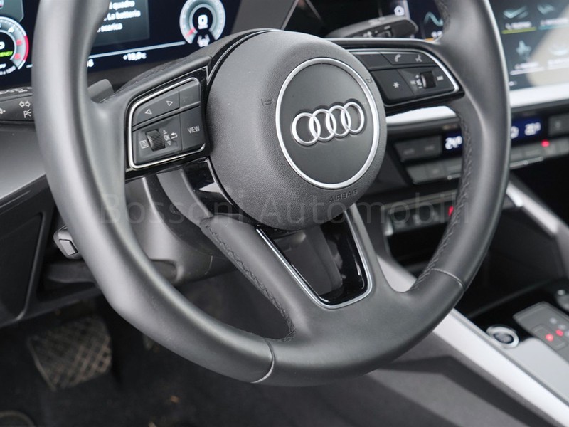 25 - Audi A3 sedan 35 2.0 tdi s line edition s tronic