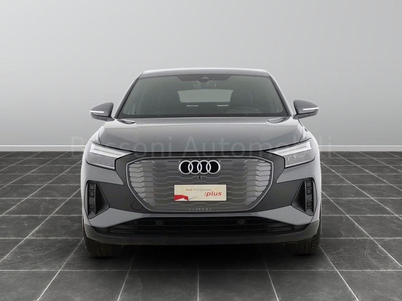 13 - Audi Q4 e-tron sportback e-tron 40 business
