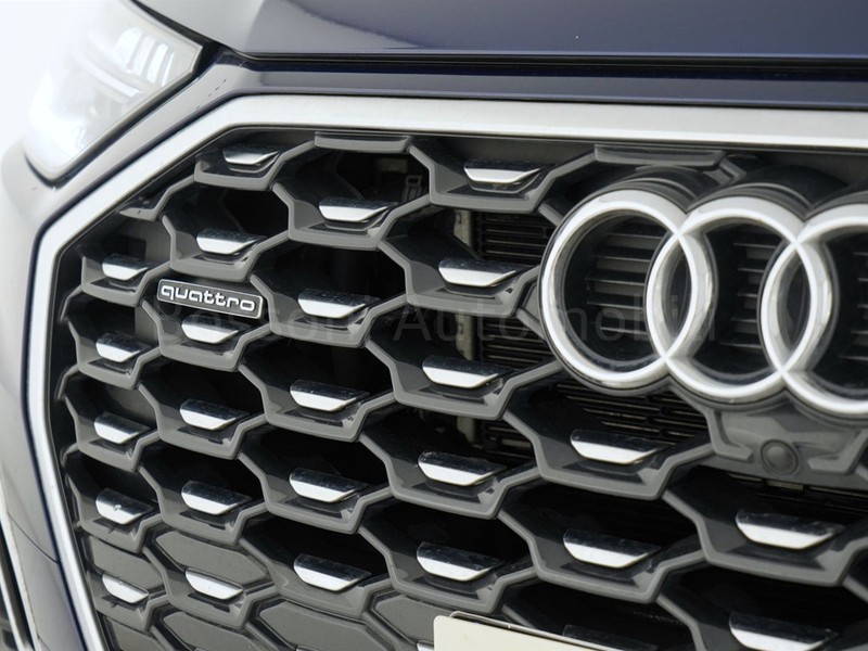 37 - Audi Q5 sportback 50 2.0 tfsi e s line plus quattro s tronic