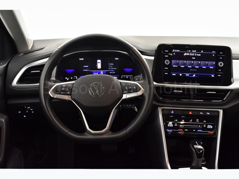 7 - Volkswagen T-Roc 1.5 tsi act life dsg