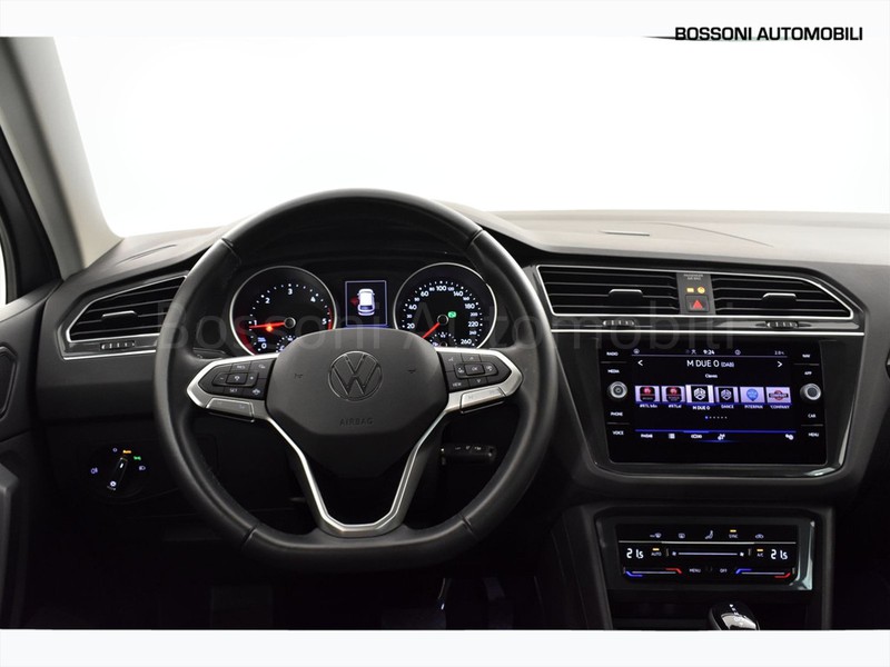 7 - Volkswagen Tiguan 2.0 tdi scr 150cv life dsg