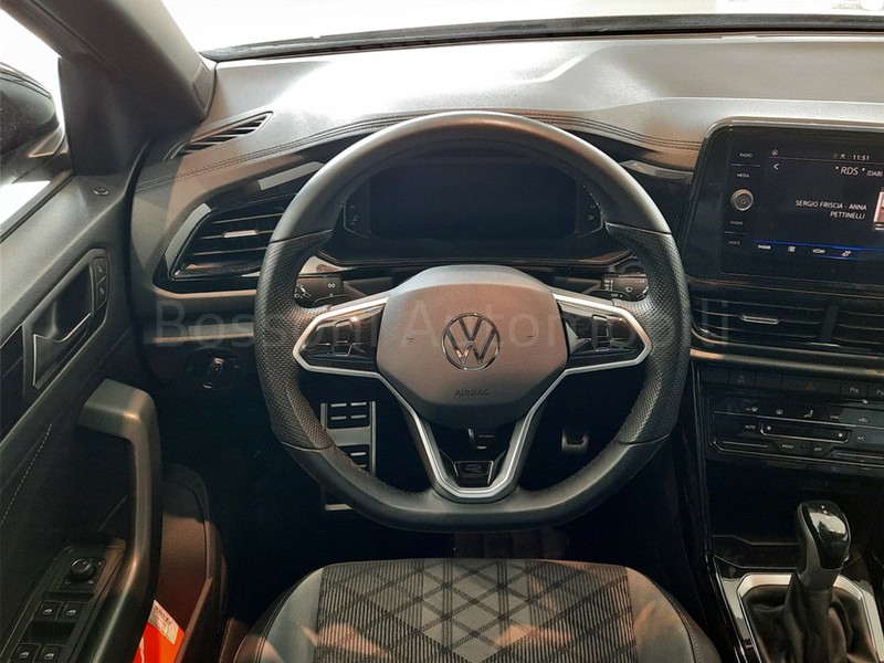7 - Volkswagen T-Roc 1.5 tsi act r line dsg