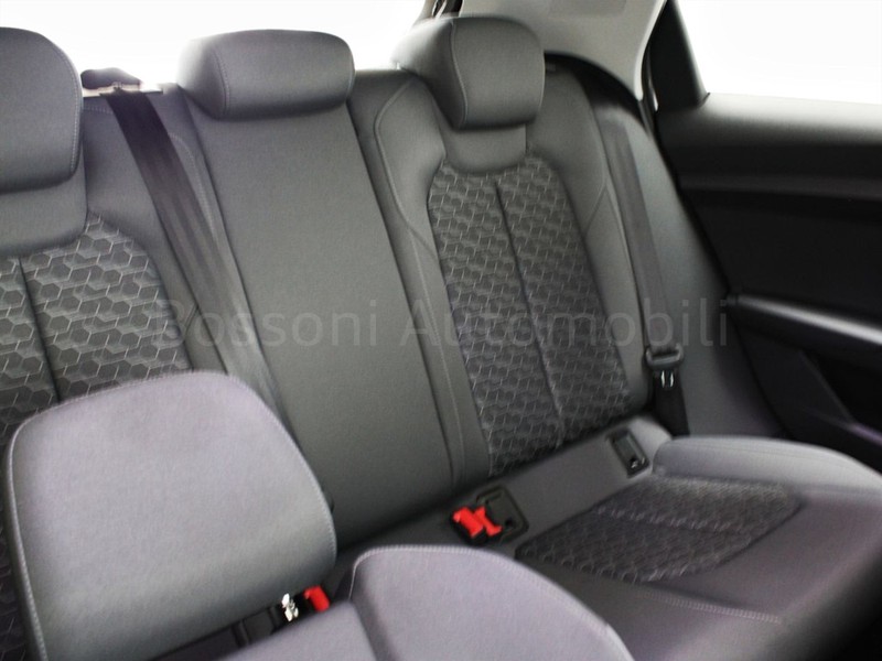 19 - Audi A1 allstreet 30 1.0 tfsi 116cv business s tronic