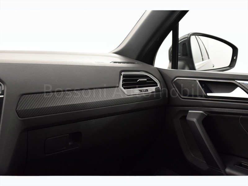25 - Volkswagen Tiguan 2.0 tdi scr 150cv r-line dsg