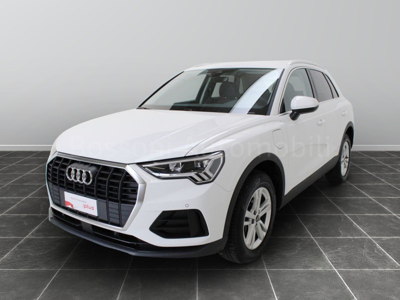 1 - Audi Q3 45 1.4 tfsi e business s tronic