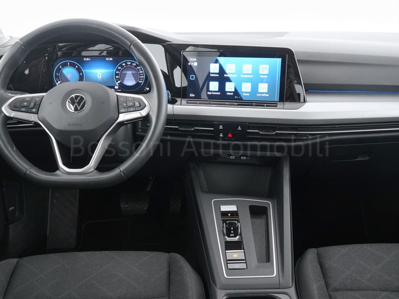 7 - Volkswagen Golf 2.0 tdi scr 115cv life dsg