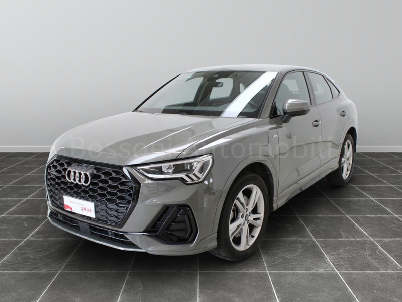 1 - Audi Q3 sportback 40 2.0 tdi 200cv s line edition quattro s tronic