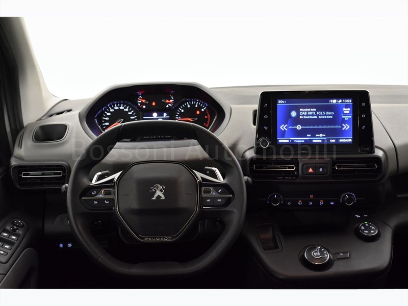 7 - Peugeot Rifter standard 1.2 puretech allure eat s&s