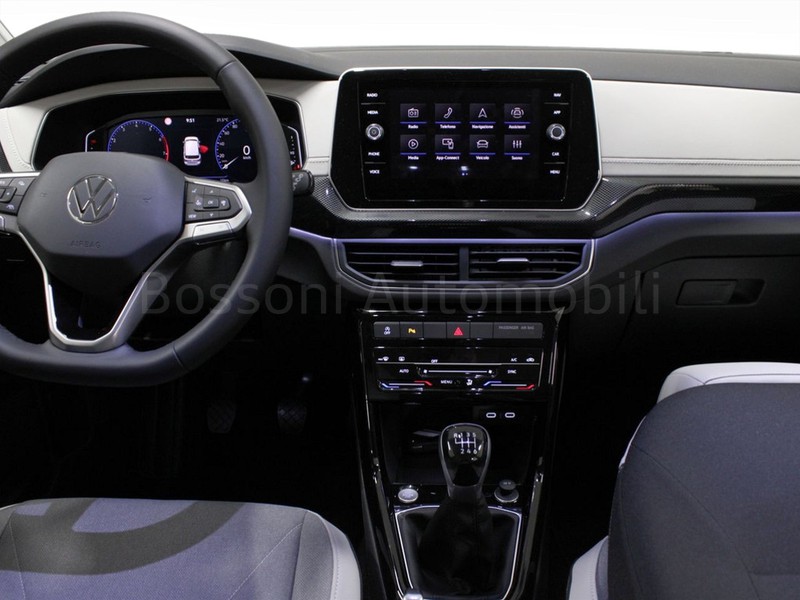 7 - Volkswagen T-Cross 1.0 tsi 115cv style